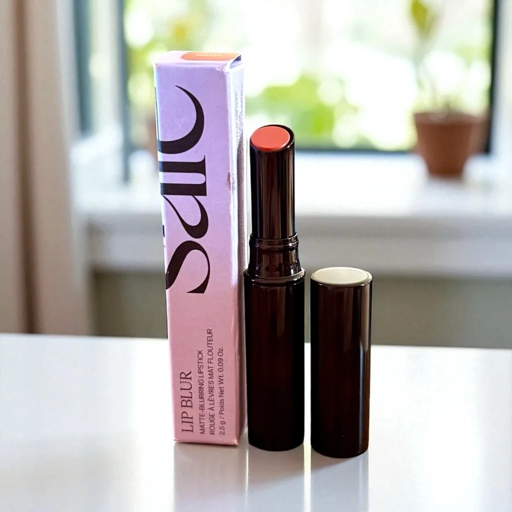 💎 Saie Lip Blur Matte Blurring Lipstick in Color Dada Full-Size New In Box